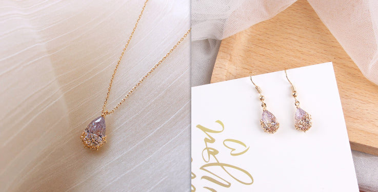 Elegant Crystal Water Drop Pendant Necklace for Women